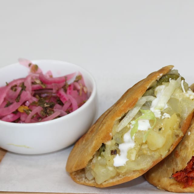 Gordita Papas Con Rajas.